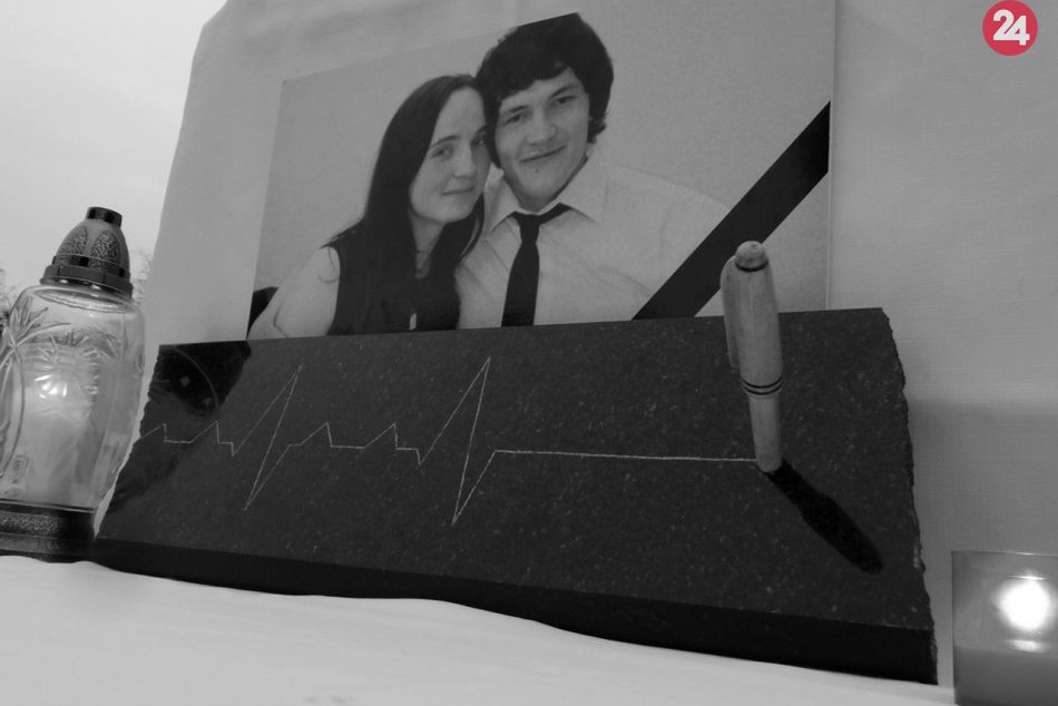 Ilustračný obrázok k článku V Michalovciach pripomína Jána a Martinu pamätná tabuľa od miestneho umelca