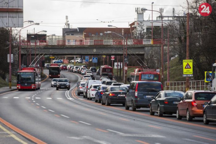 Ilustračný obrázok k článku Vodiči, pozor! V sobotu bude krátkodobo obmedzená doprava pri križovatke Prievoz