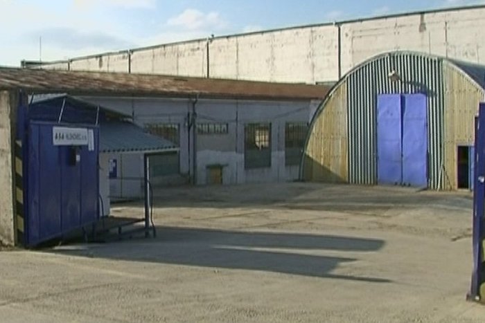 Ilustračný obrázok k článku Strašný nález v zbernom dvore: V kontajneri na papier našli mŕtvolu muža