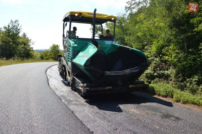 Ilustračný obrázok k článku Na cesty potrebuje kraj 20,5 milióna eur. Jeden z projektov sa týka aj Lučenca