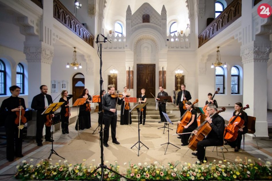 Ilustračný obrázok k článku Pod Zoborom nuda nehrozí: Nitrianska hudobná jar láka na bohatý PROGRAM