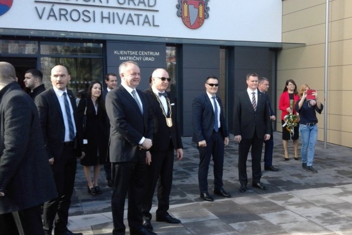 Ilustračný obrázok k článku Prezident Kiska v Dusle: Poukázal na školstvo a nedostatok ľudí v priemysle