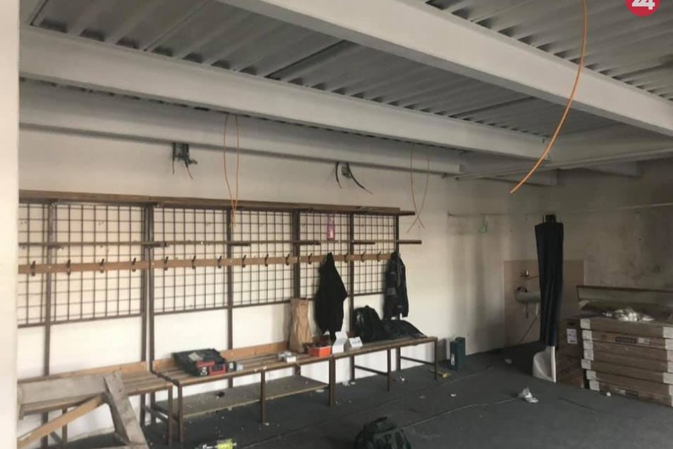 Ilustračný obrázok k článku Stavebný ruch na zimnom štadióne: V rekonštrukcii šatne juniorov i sociálne zariadenia