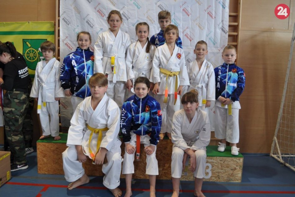 Ilustračný obrázok k článku Žiacka liga v karate: Trinásť bronzových medailí pre popradských Centralistov
