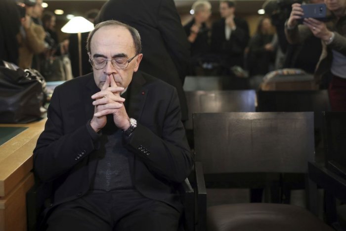 Ilustračný obrázok k článku Francúzsky kardinál mal kryť pedofilného kňaza: Súd mu vymeral trest