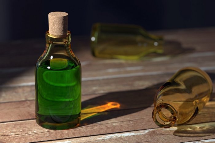 Ilustračný obrázok k článku SVET O SLOVENSKU: Otec nechal poliať syna kyselinou, aby ho získal do výchovy