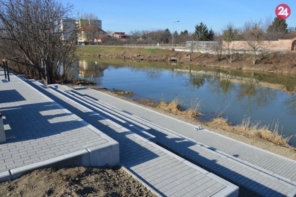 Ilustračný obrázok k článku FOTO + VIZUALIZÁCIA: Na brehu Malého Dunaja vo Vrakuni vzniká nová oddychová zóna