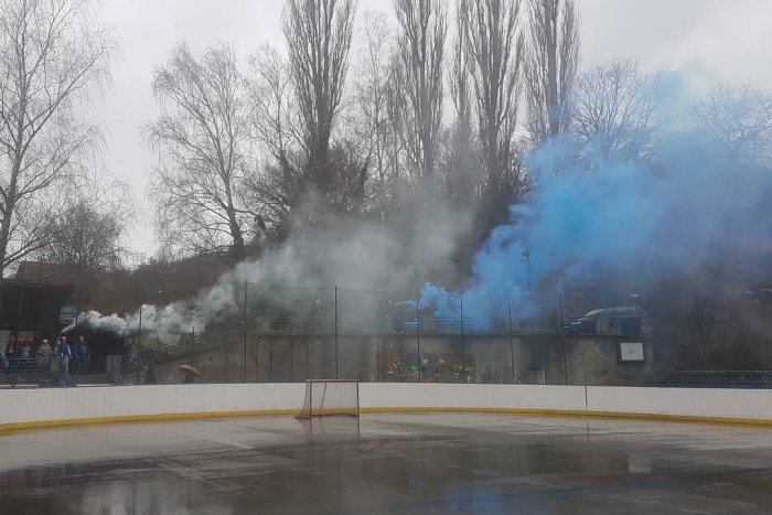 Ilustračný obrázok k článku Ani skvelá podpora nepomohla: Považská Bystrica zaváhala a prišla o post lídra