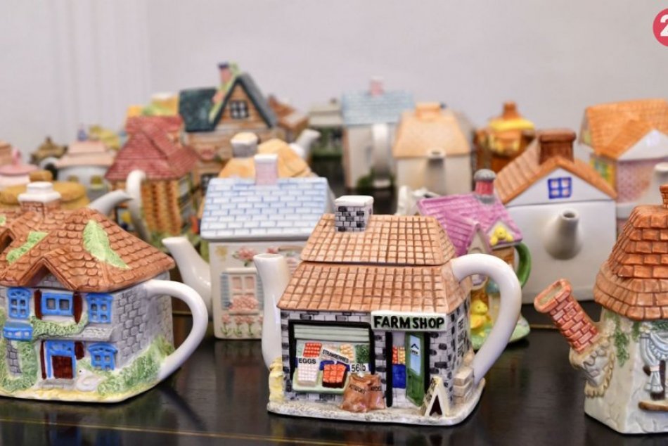 Ilustračný obrázok k článku KURIOZITA DŇA: Na Slovensku si môžete pozrieť zbierku čajníkov z celého sveta