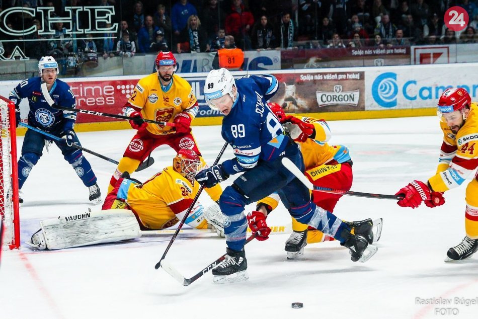 Ilustračný obrázok k článku Nitra porazila Trenčín a ujala sa vedenia: Košice zdolali Poprad po predĺžení