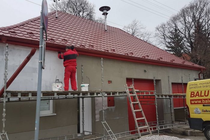 Ilustračný obrázok k článku Hasičskú zbrojnicu vo Veči opravujú: Mesto na ňu získalo dotáciu, FOTO