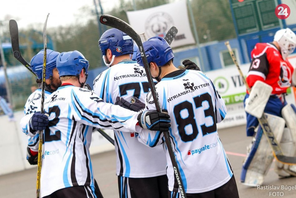 Ilustračný obrázok k článku Dve kolá do konca základnej časti: Hokejbalisti Nitry v boji o TOP 3, FOTO