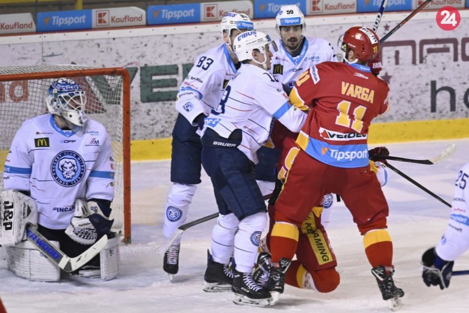 Ilustračný obrázok k článku Hokejisti Nitry a Popradu oslavujú: Oba celky doplnil zoznam semifinalistov, FOTO