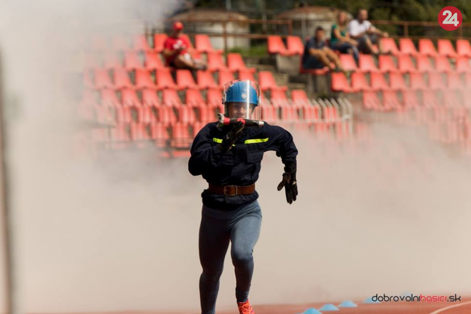 Ilustračný obrázok k článku Anna zo Spišského Bystrého: V 18-tke je dvojnásobnou majsterkou sveta v hasičskom športe