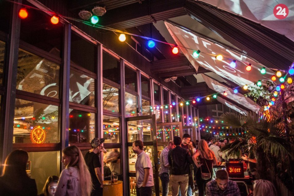 Ilustračný obrázok k článku A je po zábave! Obľúbené podniky Bratislavčanov ZATVORIA, môže za to veľká rekonštrukcia