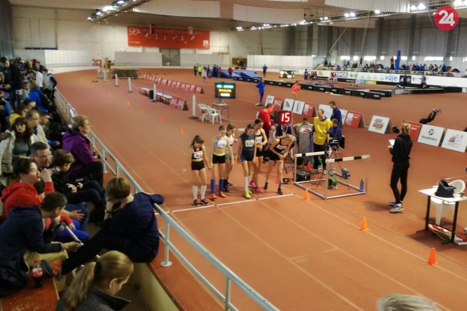 Ilustračný obrázok k článku Humenskí juniorskí atléti siahli na cenné kovy: VIDEO víťazného behu Tomáša Matuščáka