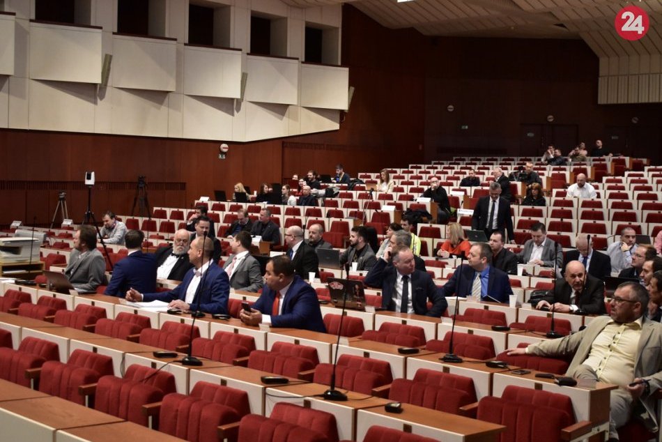 Ilustračný obrázok k článku Úver vo výške milión eur na športovú infraštruktúru chce mesto zobrať už tento rok