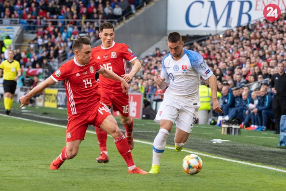 Ilustračný obrázok k článku Futbalový zväz uspel s odvolaním: Zápas proti  Walesu bude aj s divákmi