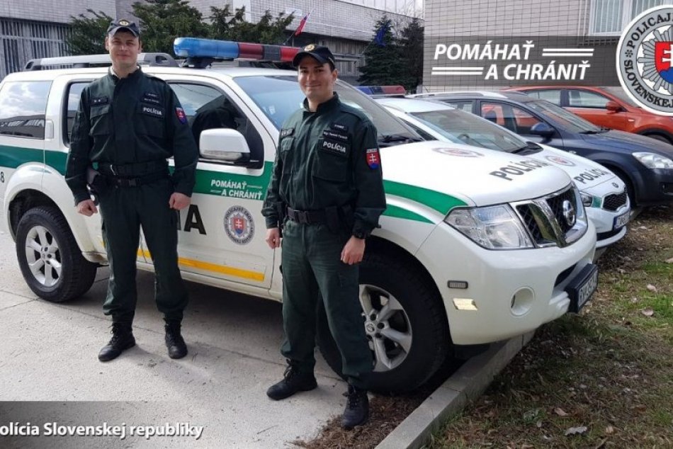Ilustračný obrázok k článku Dramatické chvíle na žilinskej križovatke: Títo policajti zrejme muža zachránili!