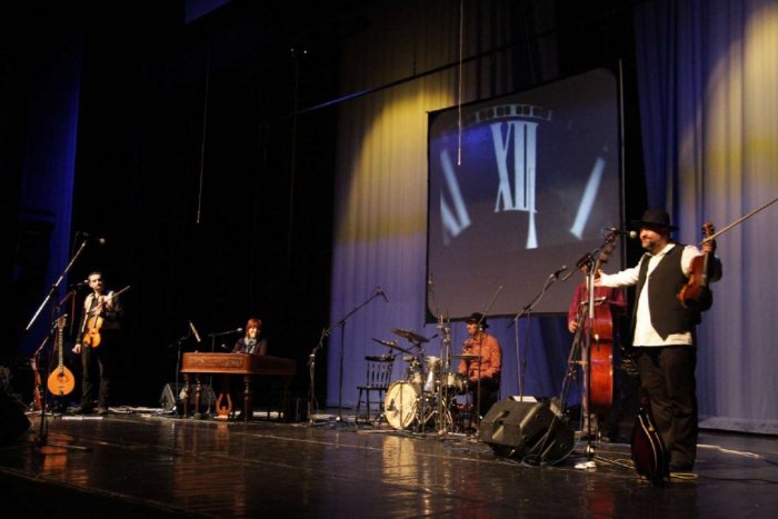 Ilustračný obrázok k článku Hudobná udalosť v kremnickej Akropole: Jarný koncert world music skupiny Banda