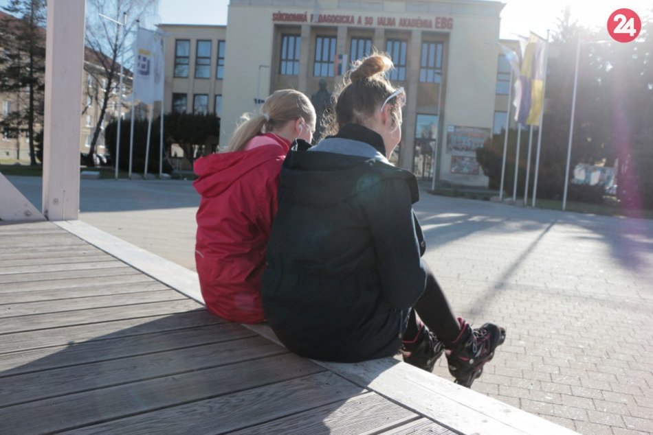 Ilustračný obrázok k článku Mladí Žiarčania majú vlastný klub: Čo ponúknu tri vynovené miestnosti?