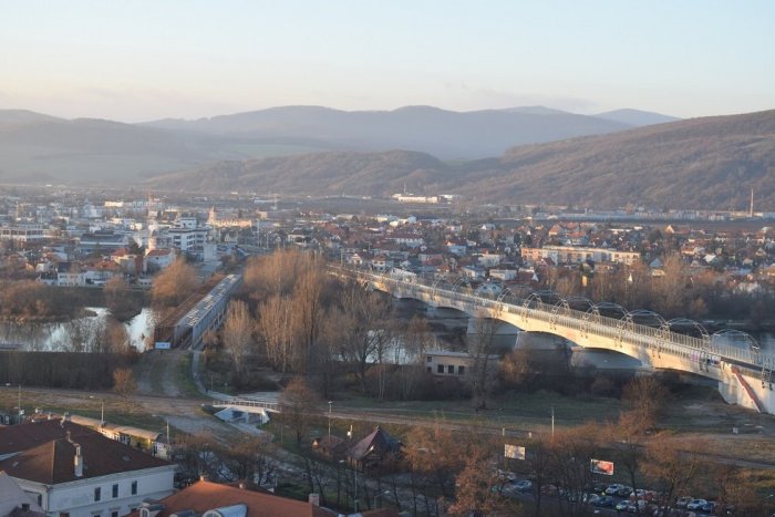 Ilustračný obrázok k článku HLASUJTE: Kde v Trenčíne sa najlepšie býva?