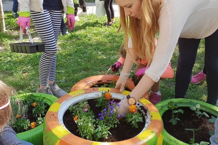 Ilustračný obrázok k článku Dúbravčania vyjdú do ulíc, aby si skrášlili svoju mestskú časť