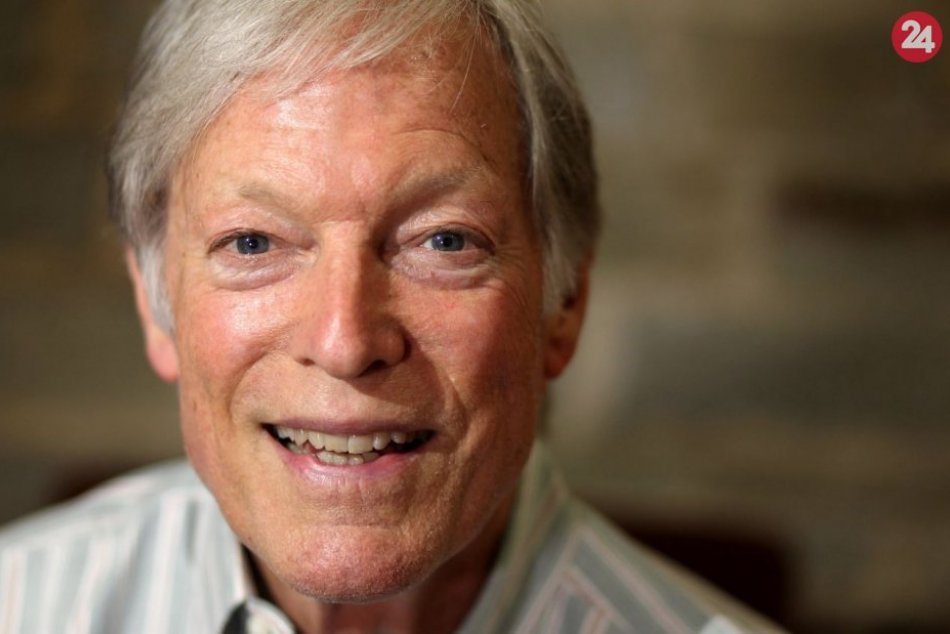 Ilustračný obrázok k článku Ďalší známy herec oslavuje: Richard Chamberlain má 85 rokov