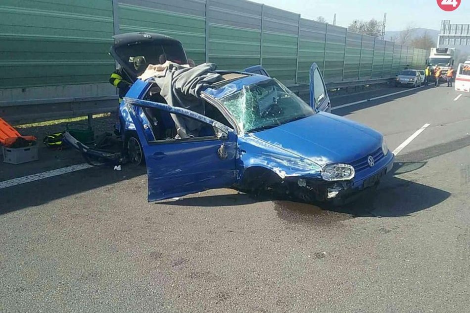 Ilustračný obrázok k článku Najsmutnejšie zábery z nehody pri Žiari: VIDEO mužov zákona vás nenechá chladnými