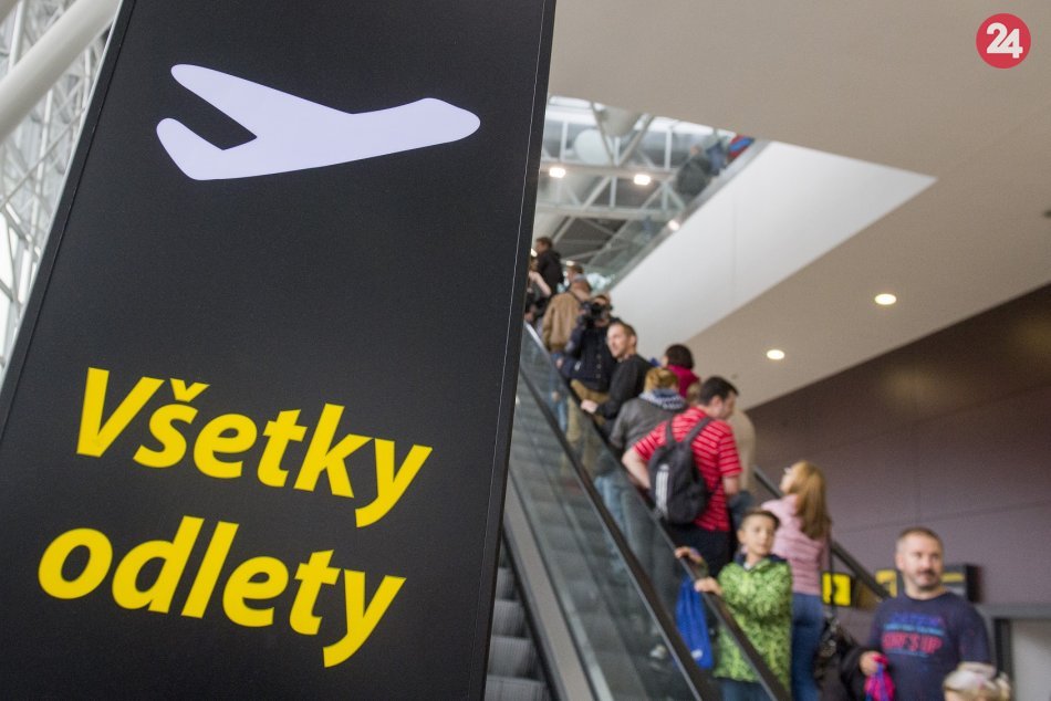 Ilustračný obrázok k článku Letisko M. R. Štefánika hľadá pred letnou sezónou brigádnikov