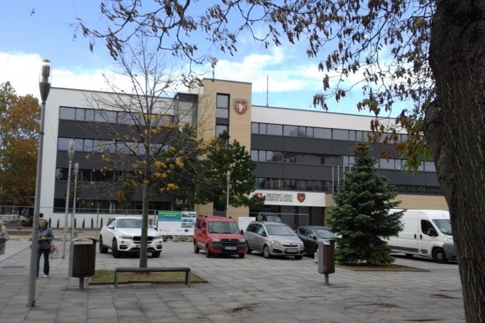 Ilustračný obrázok k článku Zberný dvor má slúžiť domácim: V Šali však odhadzujú odpad aj ľudia z okolia