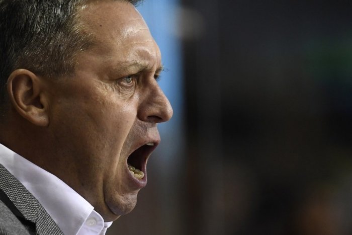 Ilustračný obrázok k článku Novinky z Dukly Trenčín: Oremus skončil vo funkcii hlavného trénera