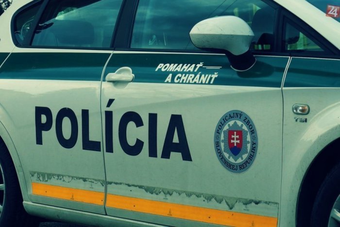 Ilustračný obrázok k článku Divoká vodička! Žena ušla z miesta dopravnej nehody, neskôr chcela zraziť policajta