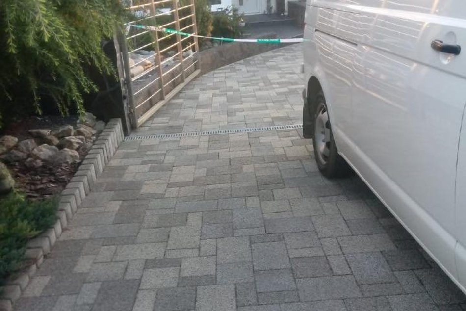 Ilustračný obrázok k článku V garáži rodinného domu v Trnave našli dve mŕtve telá: Má ísť o manželský pár