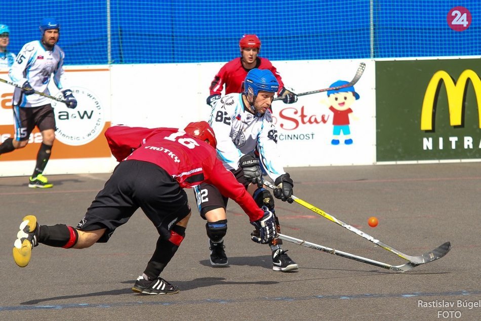 Ilustračný obrázok k článku Začalo sa štvrťfinále hokejbalovej extraligy: Najviac sa darilo Skalici a P. Bystrici
