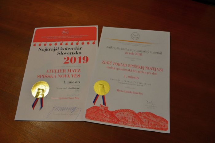 Ilustračný obrázok k článku Dve prvé miesta pre naše mesto: Spišská bodovala s kalendárom aj spoločenskou hrou