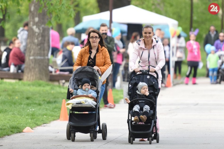 Ilustračný obrázok k článku KURIOZITA DŇA: V Trnave sa konali preteky kočíkov, FOTO