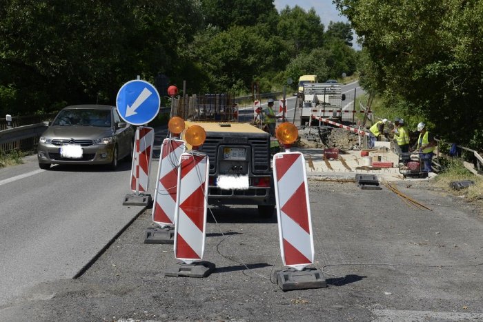 Ilustračný obrázok k článku Náš kraj pripravuje rekonštrukciu štyroch ciest: Tento úsek opravia pri Trenčíne