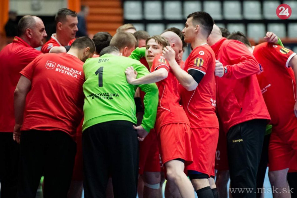 Ilustračný obrázok k článku Považskobystrická viera v úspech: Jedna bradatá séria padla, na rade je druhá