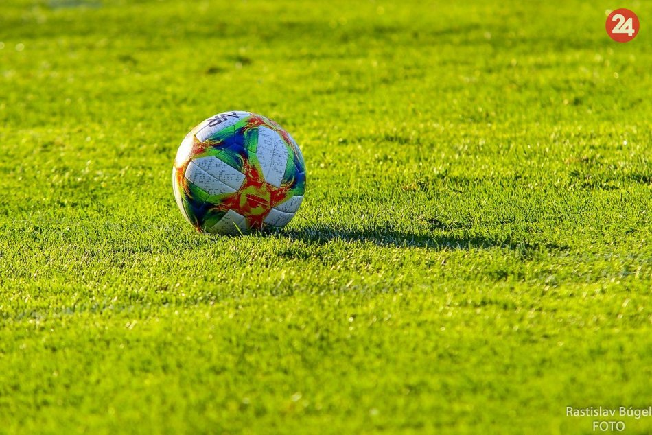 Ilustračný obrázok k článku Zakopnutie futbalistov Hlohovca: S 13. celkom tabuľky prehrali o 3 góly