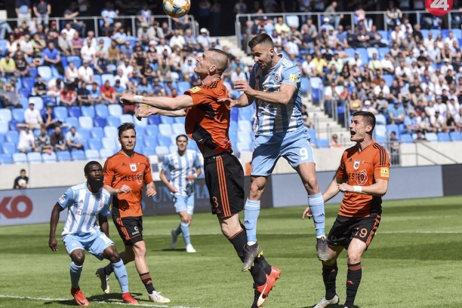 Ilustračný obrázok k článku Bojovný výkon Ružomberka nestačil: Liptáci prehrali na Slovane, FOTO