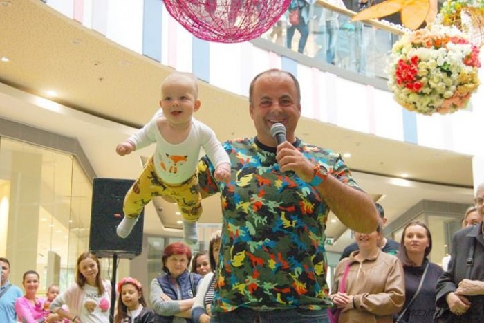 Ilustračný obrázok k článku FOTO: Malí lezúni si užili preteky: Rodičia ich motivovali chrumkami či mobilom