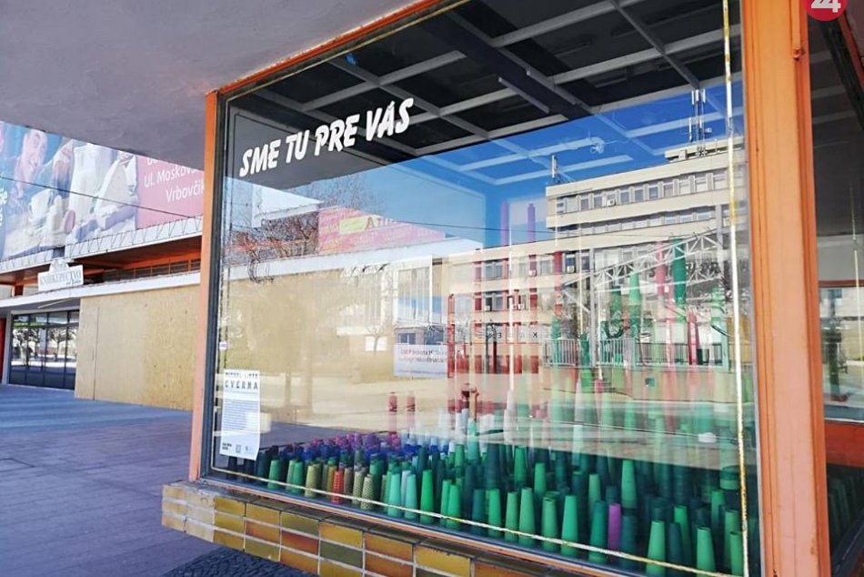 Ilustračný obrázok k článku Zaujímavý nápad v Michalovciach: Veď sledujte, na čo poslúžil starý výklad