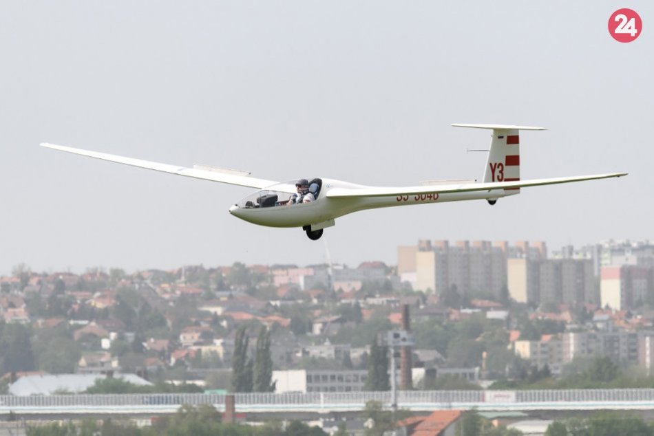Ilustračný obrázok k článku Do Nitry zamieria špičkoví piloti z celého sveta: Oslávia 20 rokov súťaže Pribina Cup