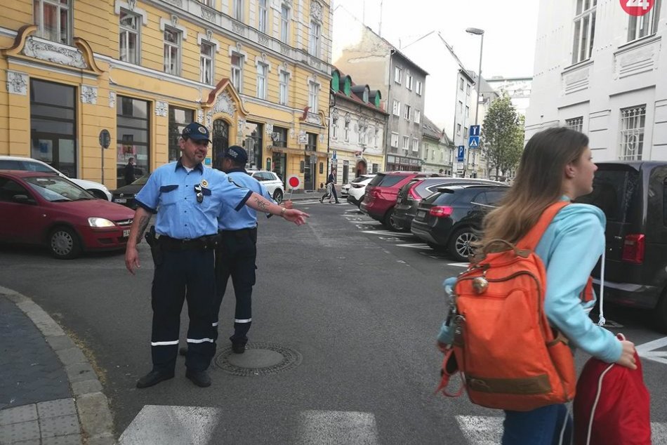 Ilustračný obrázok k článku Deti v Starom Meste sa dostanú do školy bezpečnejšie. Mestská časť spolupracuje s políciou