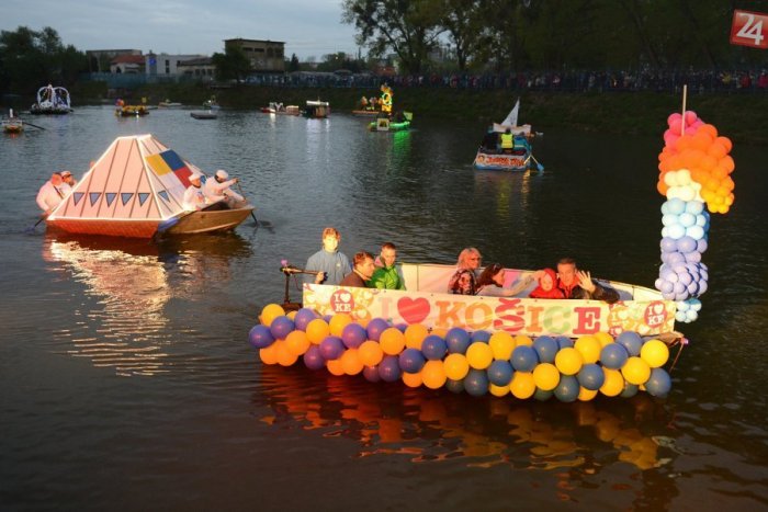 Ilustračný obrázok k článku Rytieri budú bojovať v Mestskom parku a na jazere nás čakajú Košické Benátky