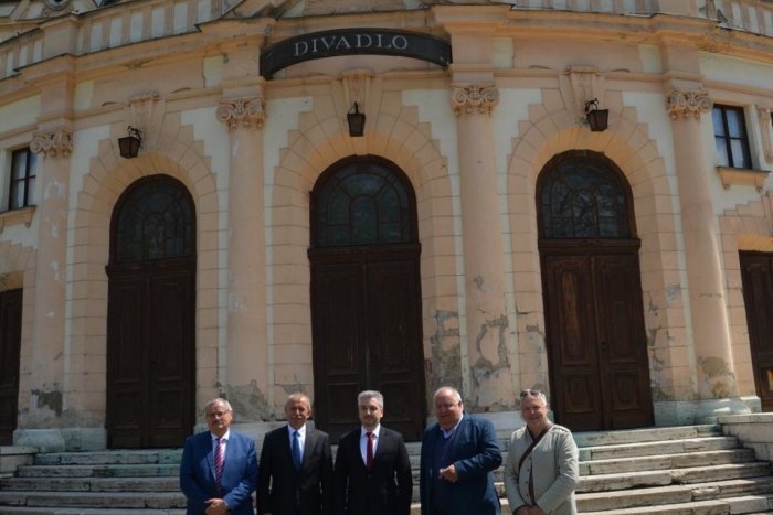 Ilustračný obrázok k článku Košický župan zavítal do Spišskej: V pláne aj rekonštrukcia tejto cesty!