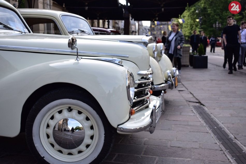 Ilustračný obrázok k článku FOTO: Hlavnú ulicu obsadili vyšperkované veterány