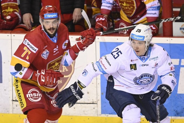 Ilustračný obrázok k článku Bokroš pokračuje v Dukle Trenčín: Aké nové tváre ešte posilnia káder?