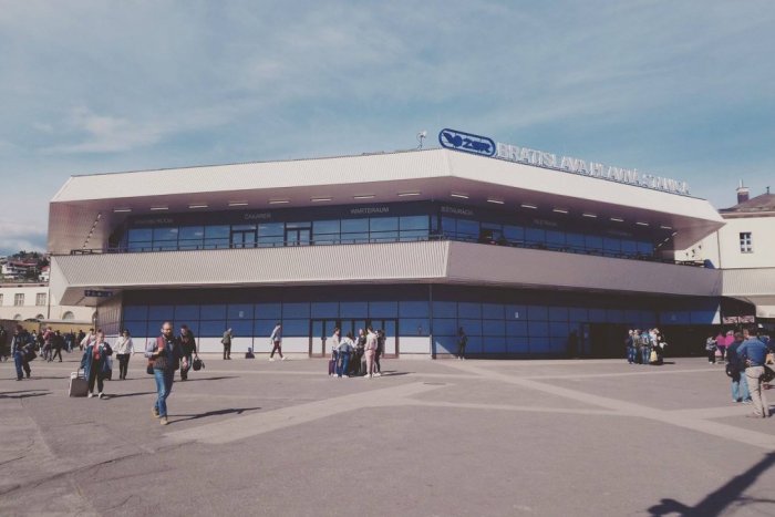 Ilustračný obrázok k článku Hlavná stanica po kozmetických úpravách: "Vynovenie" budovy stálo viac ako 380-tisíc eur